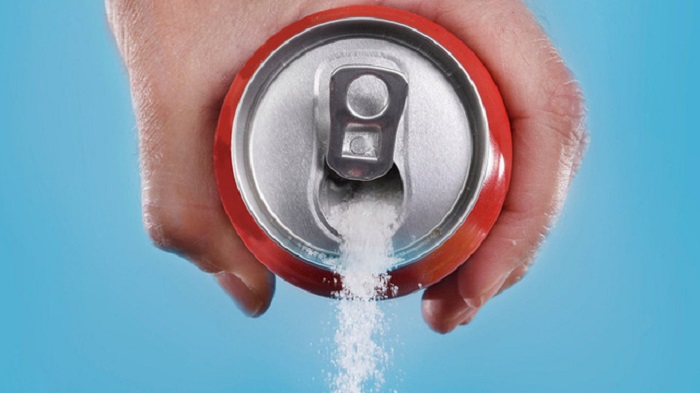 Nếu không muốn mắc ung thư đại trực tràng trước năm 40 tuổi, hãy giảm uống nước ngọt có đường